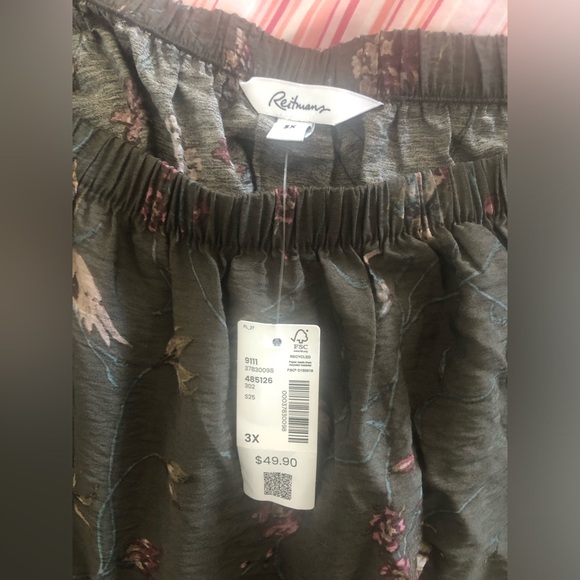 2 piece Olive Floral Puff-Sleeve Women's Top and matching skirt. 3x - Picture 2 of 4